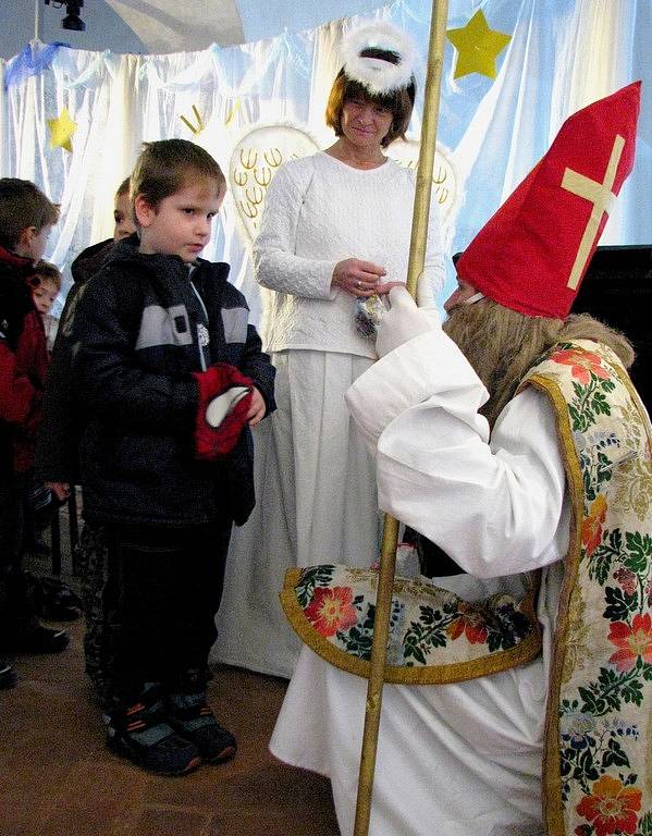 Mikuláš, anděl a čerti na zámku v Kamenici nad Lipou