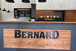 Bernard Bar.