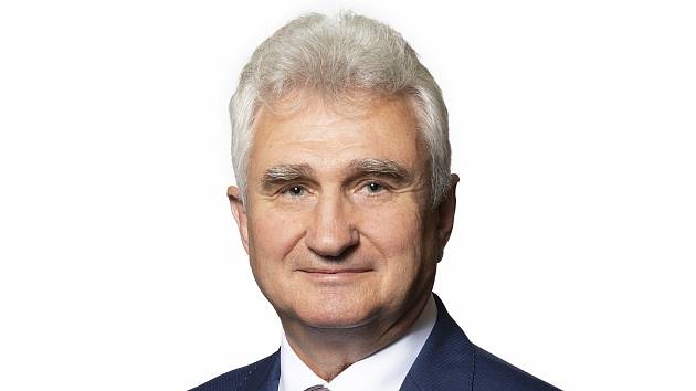 Někdejší odborářský šéf Milan Štěch je senátorem za Pelhřimovsko od vzniku Senátu.