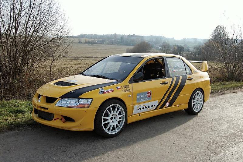 Testování pneumatik rallye-sprintových jezdců na novou sezonu