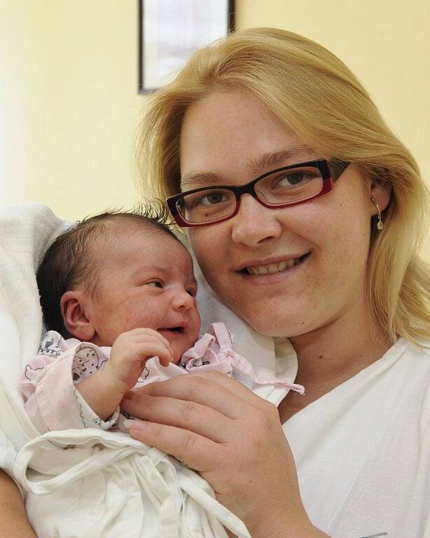 Eliška Bezděková, 21. května 2009, Nový Rychnov, váha: 3450 g