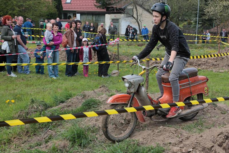 V Rovné se konala traktoriáda v sobotu 6. května podeváté.