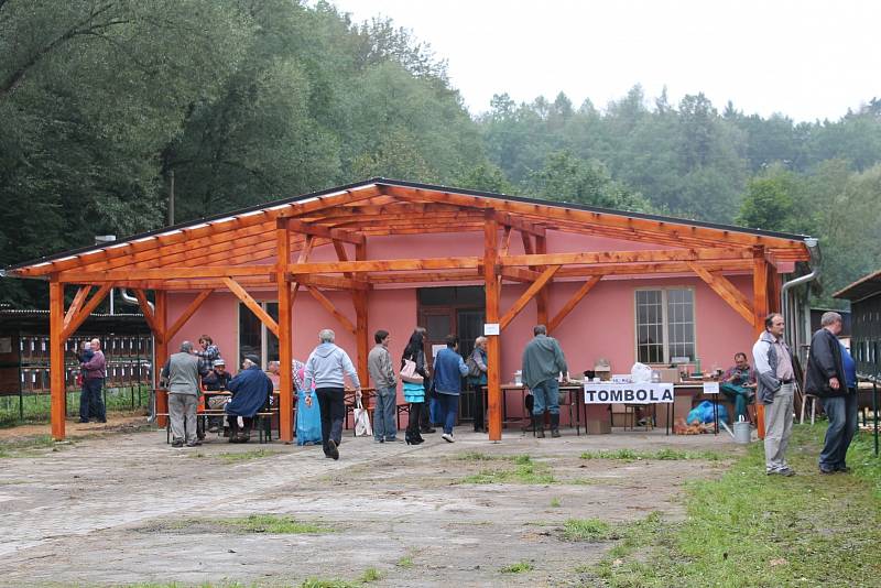 PESTRÁ NABÍDKA. Okresní výstava králíků, drůbeže a holubů v Pelhřimově. 