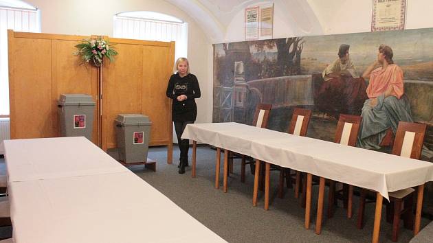 Voliči z Horní Cerekve budou v pátek a v sobotu v rámci voleb navštěvovat obřadní místnost.