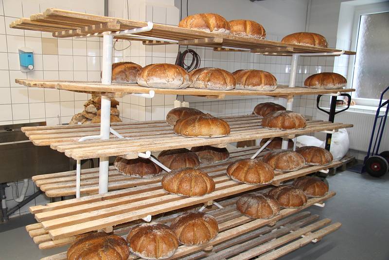 Chleba a pekárna, ilustrační foto.
