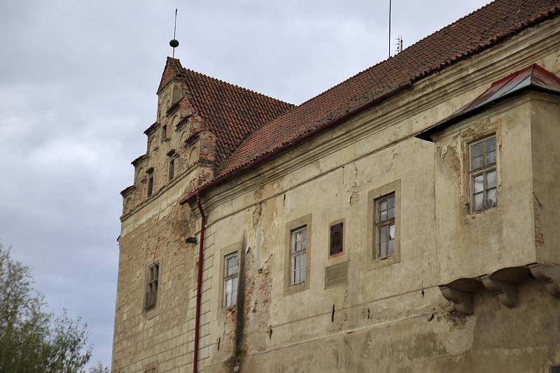 Zámek v Červené Řečici.