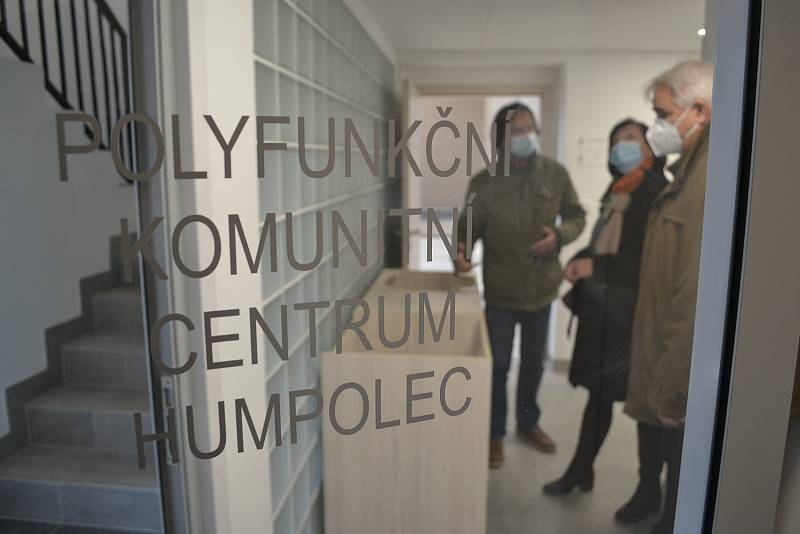 Stavba polyfunkčního komunitního centra v Humpolci jde do finále. Slavnostní otevření mělo být v listopadu.