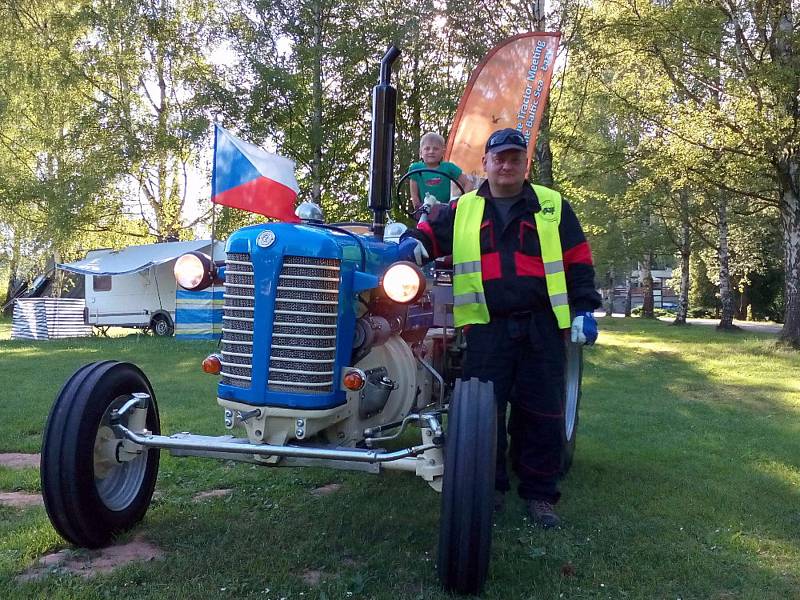 Martin Havelka a jeho Zetor.