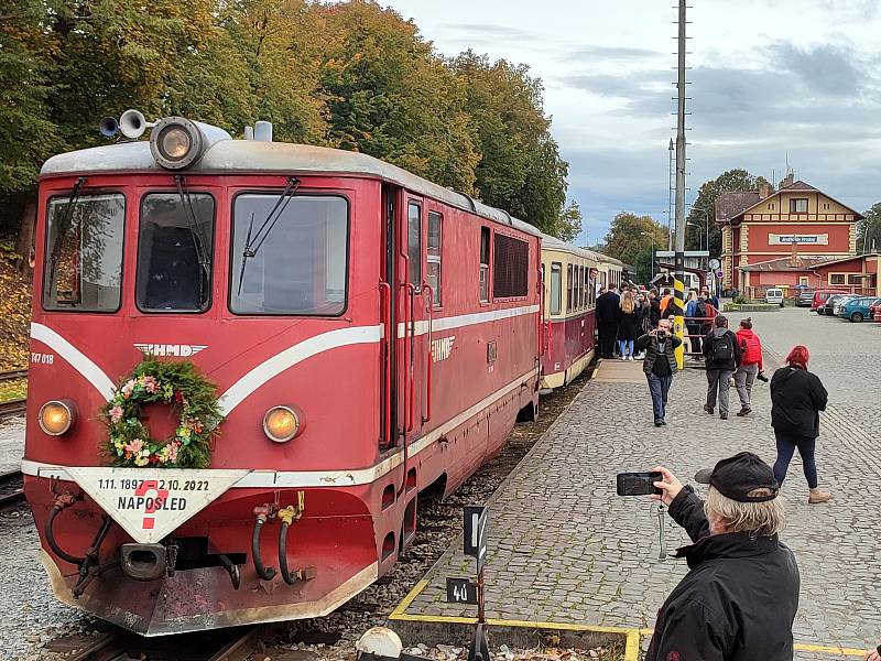 Úzkokolejka z devatenáctého století dojezdila.