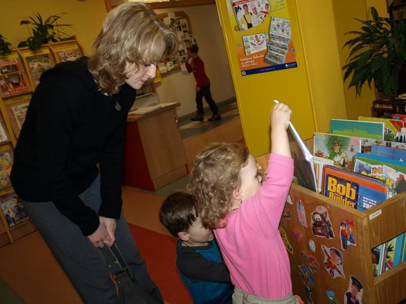 Den pro dětskou knihu v Pelhřimově.