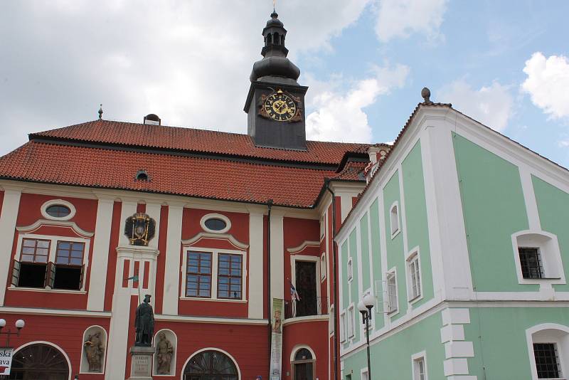 V centru Pelhřimova jsou k vidění památky s barokními prvky.