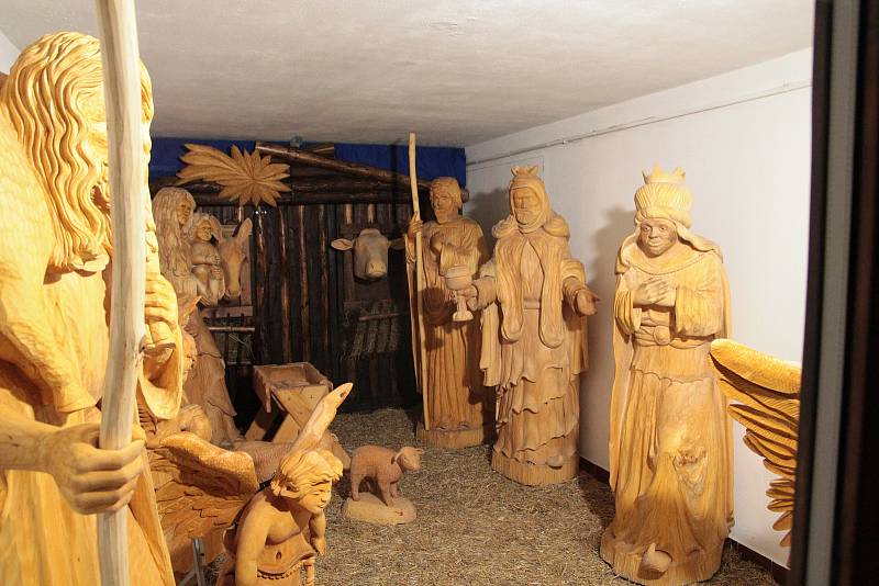 Figurální betlém Bohumila Biňovce spatří veřejnost poprvé 3. prosince.