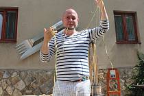 Jakub Skočdopole vytvořil rekordně dlouhou špagetu z cukety v Pelhřimově.