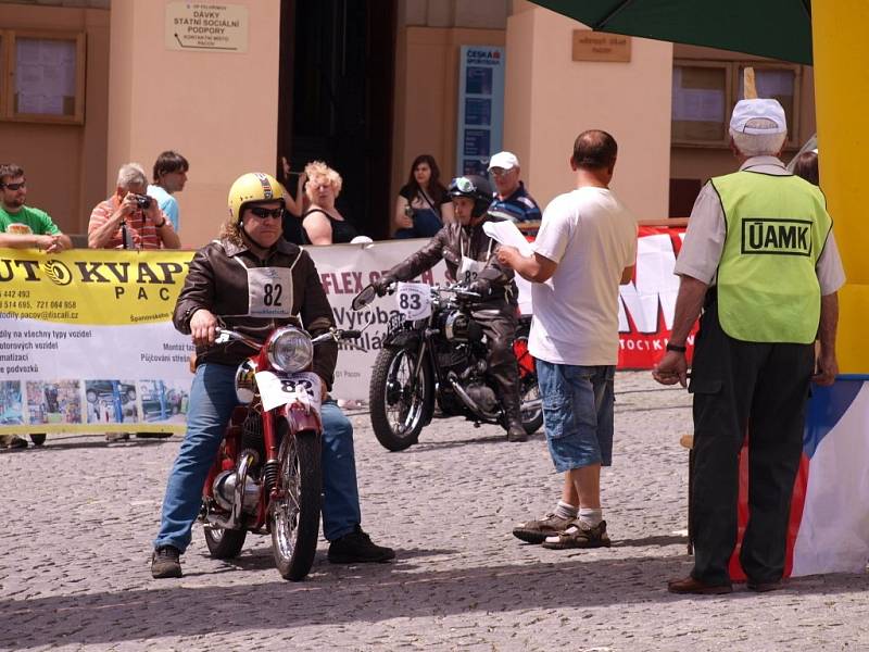 Historické motocykly v Pacově.