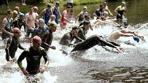 Triatlon ve Vyskytné přinesl vyrovnanější boj o prvenství v kategorii mužů. Ženám suverénně kralovala Michaela Matoušová.