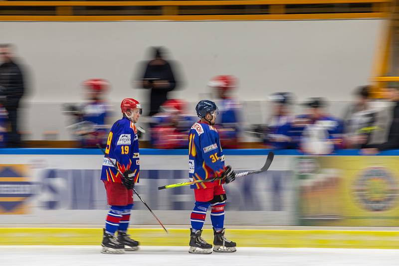 Třetí semifinálové utkání krajské ligy mezi HC Lední Medvědi Pelhřimov a SK Telč.