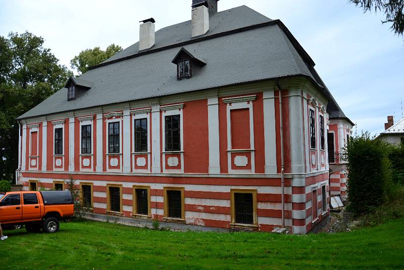 Ve Vyklanticích se v sobotu 17. srpna  konalo zajímavé odpoledne s dravci.