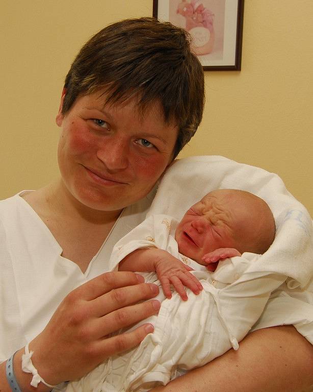 Matěj Suchý z Batelova narodil se 18. dubna 2008, 2750 g, 49 cm.
