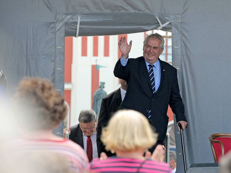 Prezident Miloš Zeman na pelhřimovském náměstí