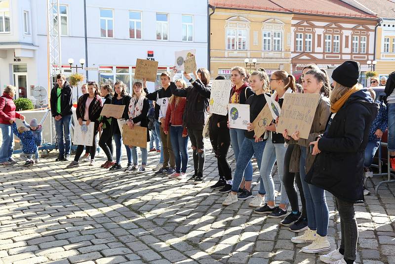 Na pelhřimovském náměstí se uskutečnila akce Den bez aut.