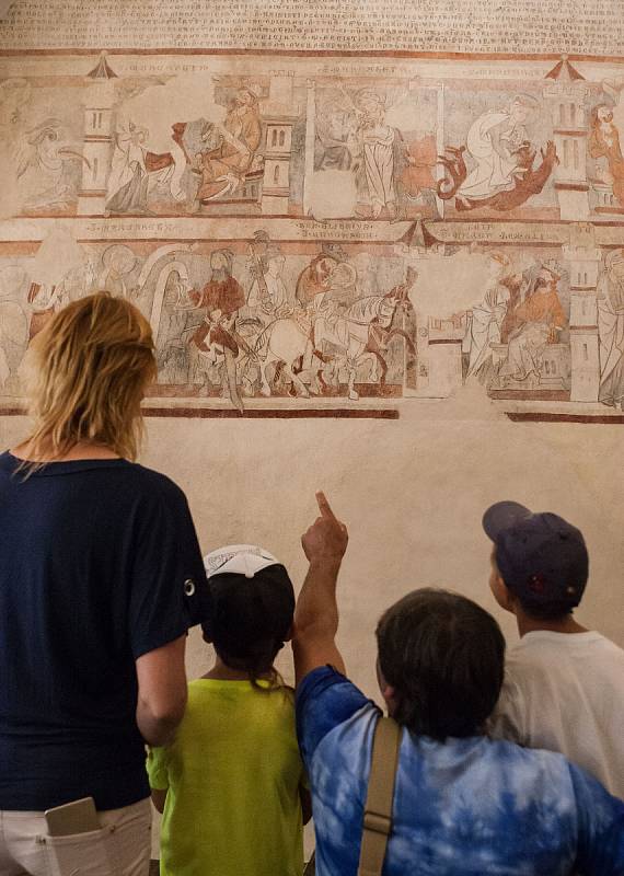 Sál s unikátní freskovou výzdobou datovanou před rokem 1300 mohou obdivovat návštěvníci velkomeziříčského zámku.