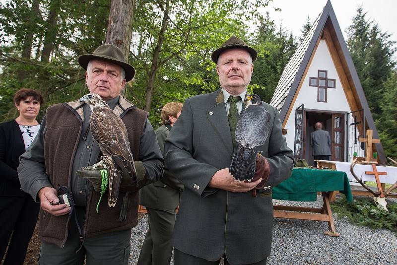 Vysvěcení zcela nové lesní kaple svatého Huberta ve Výklanticích na Pelhřimovsku.