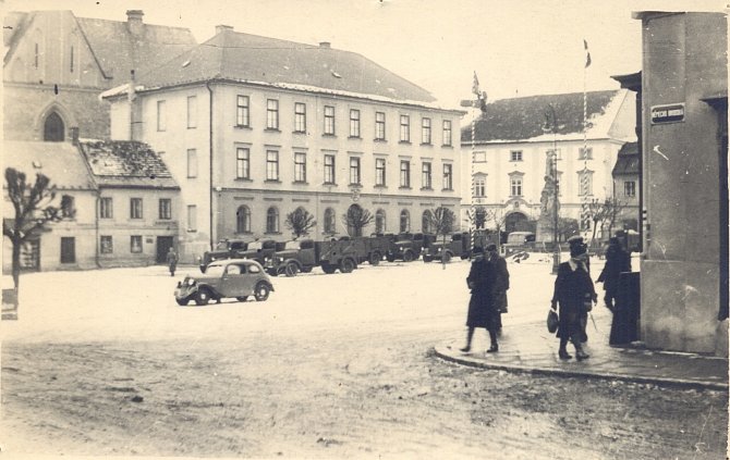 Německé vojsko s vozy přijelo do Humpolce po 15. březnu roku 1939.