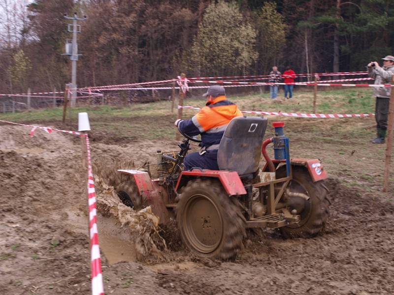 Rovenská traktoriáda 2013