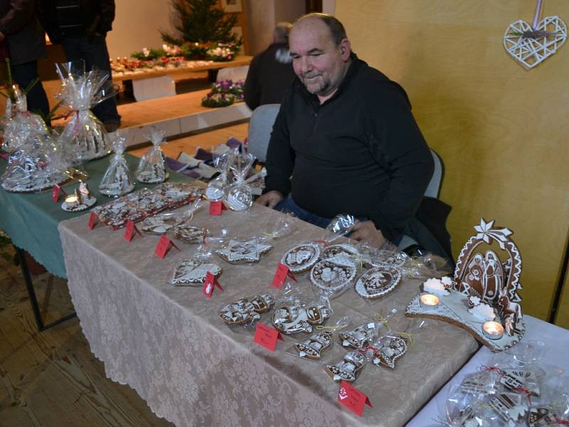 V Kalištích se od pátku do neděle konala vánoční prodejní výstava. 