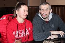Natalia a Andrij během rozhovoru s reportérem Deníku