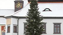 Vánoční strom v Pelhřimově.