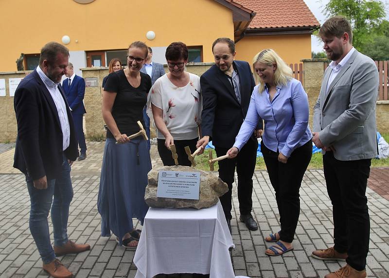 Oficiální zahájení stavby nového komunitního bydlení Domova Jeřabina v Horní Cerekvi.