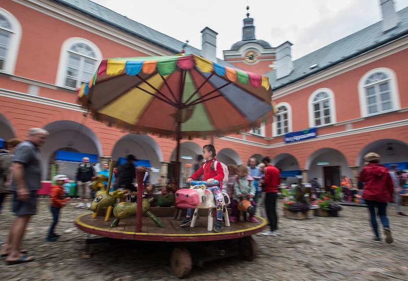 13. ročník Hračkobraní - festivalu hraček z přírodního materiálu v Kamenici nad Lipou.