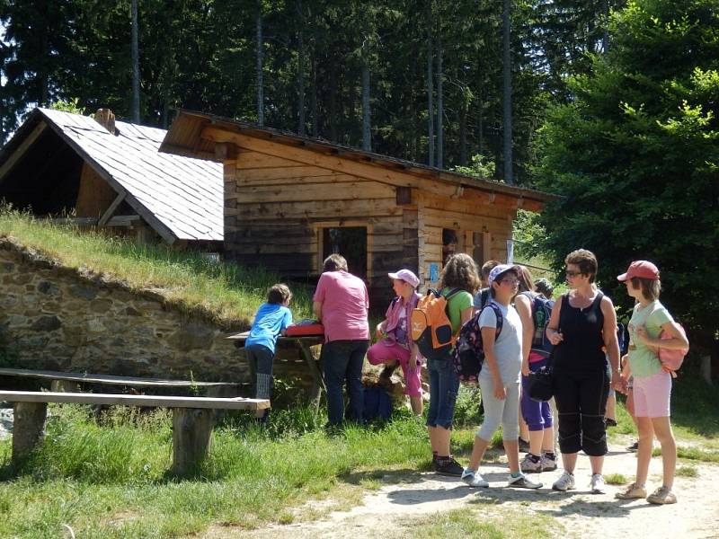 Hrad Orlík nabízí řadu zajímavostí. Otevřeno je o prázdninách každý den kromě pondělí od 9 do 18 hodin. 