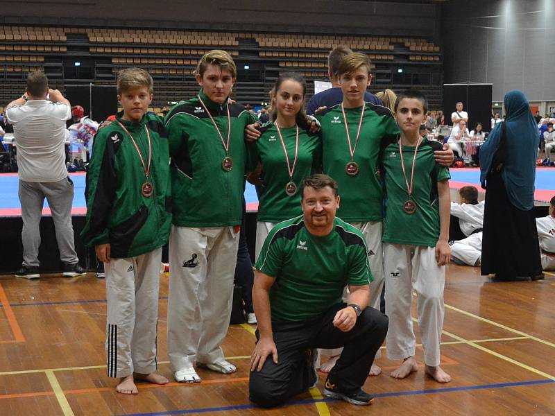 Pět medailí vybojovali pelhřimovští taekwondisté na turnaji v Kodani.