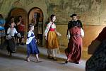 V pátek večer se na zámku v Žirovnici uskutečnily dvě netradiční kostýmované prohlídky v podání tamních ochotníků.