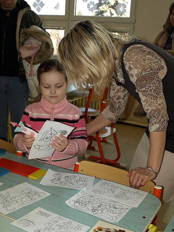 Zápis do prvních tříd na pelhřimovské základní škole Na Pražské