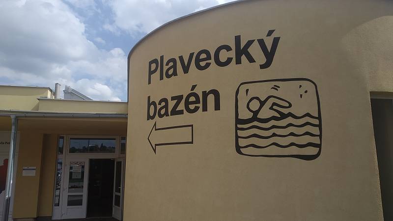 Plavecký bazén v Pelhřimově.