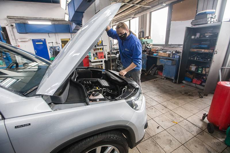 Povinné nošení roušek v autoservisu Auto Eurodiesel Jihlava.