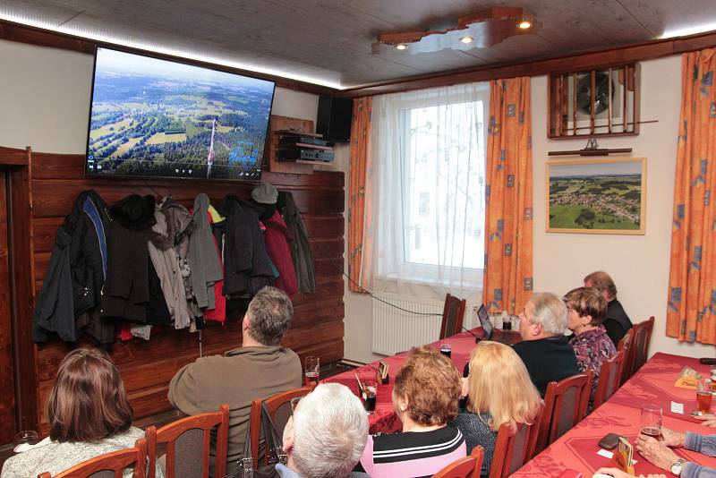 V sobotu 20. ledna se film Řeky Vysočiny promítal v Kališti. Hasičská klubovna byla zaplněna do posledního místa.