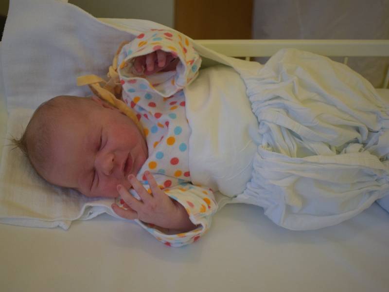 Adéla Kolářová, Dolní Radouň, 5. 11. 2019, 3 470 g