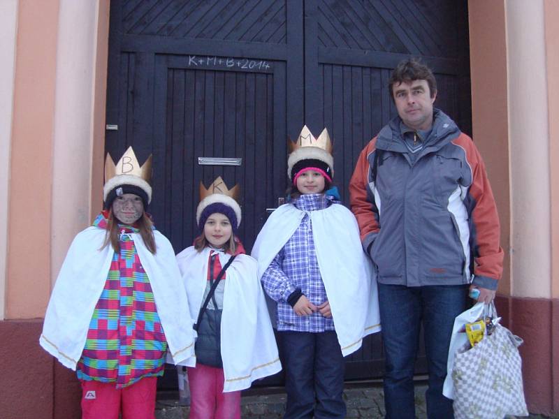 Tradiční Tříkrálová sbírka v Kamenici nad Lipou, Černovicích, Nové Včelnici a okolních obcích proběhla 3. ledna již po patnácté. 