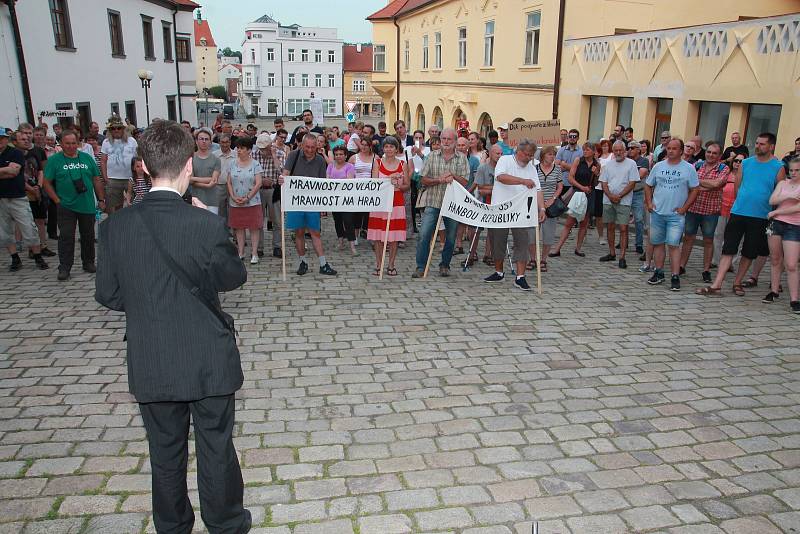 Demonstrace v úterý 11. června v Pelhřimově.