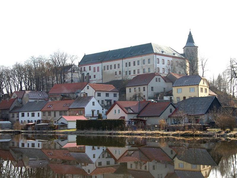 Žirovnice - pohled na zámek