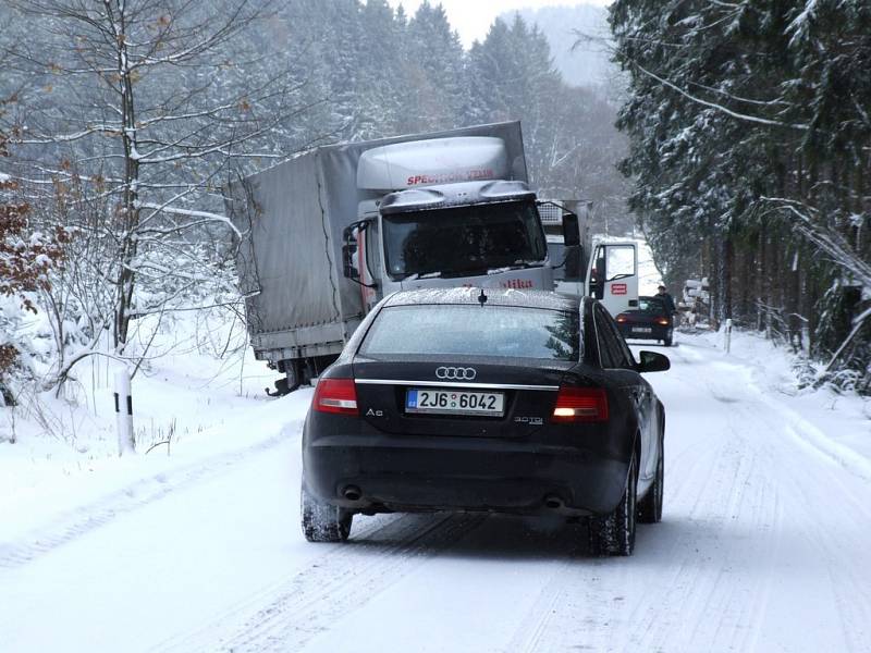 Situace na dálnici a v okolí Humpolce. Ve čtvrtek okolo dvanácté hodiny