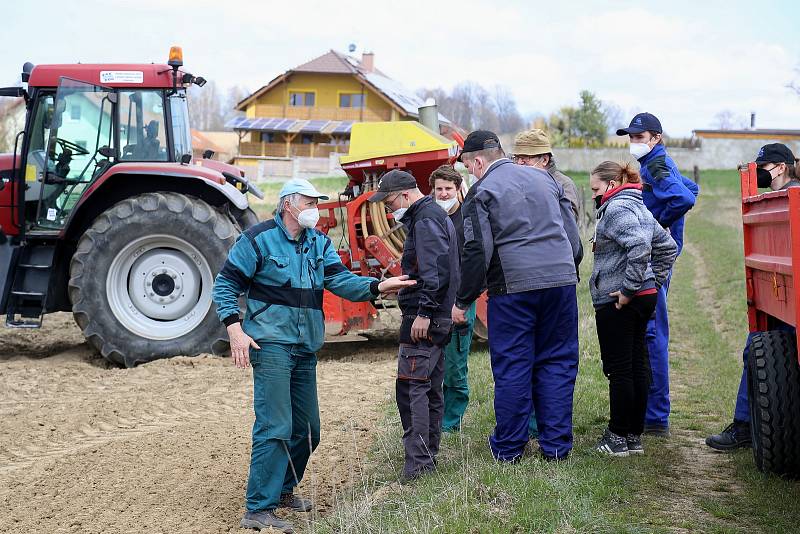 Praktická výuka opět začala i na pracovišti Kamenice nad Lipou Střední průmyslové školy a Středního odborného učiliště Pelhřimov.