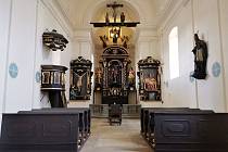 Po několika letech prací se prvního července opět otevřela kaple Panny Marie Bolestné u hradu Kámen.