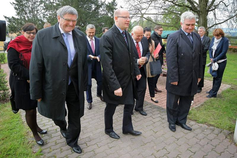 Návštěvníci areálu Domova důchodců v Proseči u Pošné si během pondělního slavnostního otevření nově vybudovaného pavilonu určeného především pro klienty s Alzheimerovou chorobou, mohli prohlédnout mimo jiné také jeho interiér.