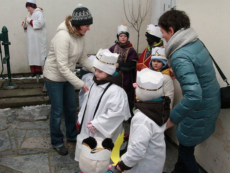 V Pelhřimově vyráželi tři králové do ulic z kostela svatého Bartoloměje.