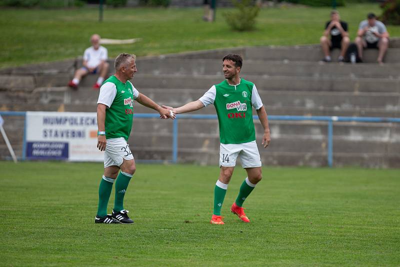 Fotbalové utkání výběru Davida Holoubka a staré gardy Bohemians Praha u příležitosti 110 let fotbalu v Humpolci.